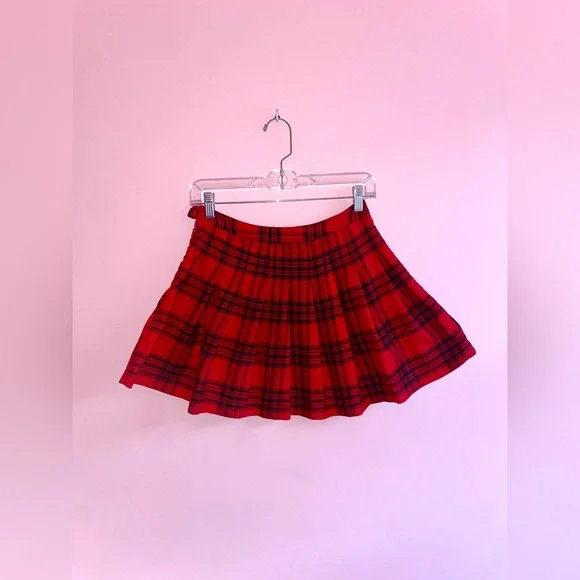 Forever 21 Red and Black Skater Skirt - Picture 2 of 4